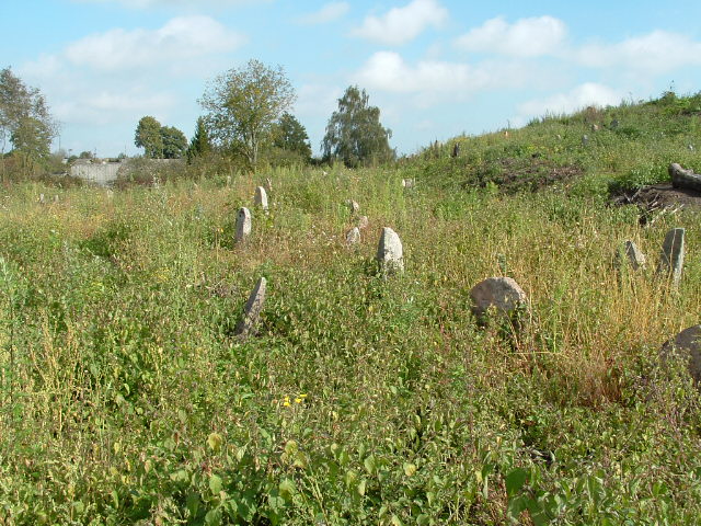 Photo of Vishnive and Jewish cemetery, November 2004 – photo 5